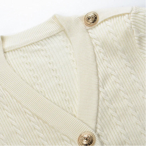 Cable Knit V-Neck Cardigan Winteres